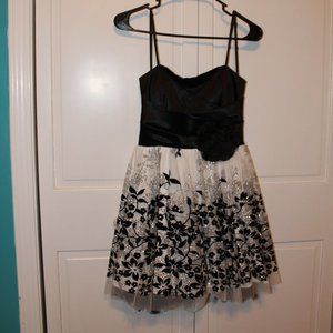 Roberta Black, White, and Silver Glitter Formal Dress
